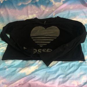 Oh am selling a crop top for pink and size is large